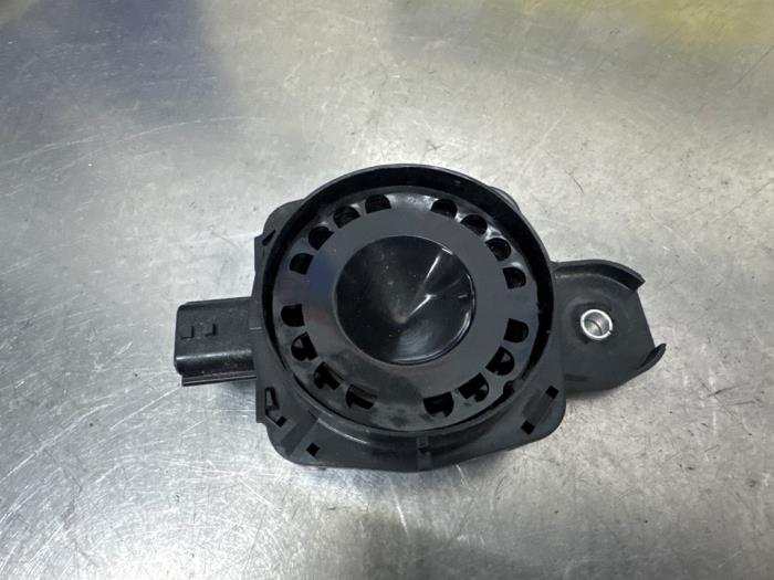 Begagnade Larmsensor Renault Clio V (RJAB) 1.0 TCe 90 12V Pris € 15,00 Marginaltabell erbjuds av De Witte Boerderij AutoMotive
