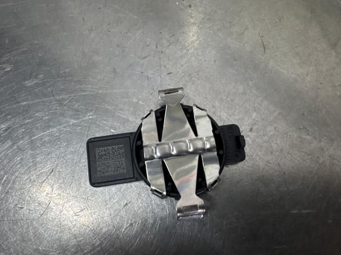 Begagnade Regnsensor Seat Ibiza V (KJB) 1.0 MPI 12V Pris € 10,00 Marginaltabell erbjuds av De Witte Boerderij AutoMotive