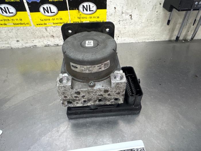 Begagnade ABS-pump Ford Fiesta 6 (JA8) 1.0 SCI 12V 80 Pris € 245,00 Marginaltabell erbjuds av De Witte Boerderij AutoMotive
