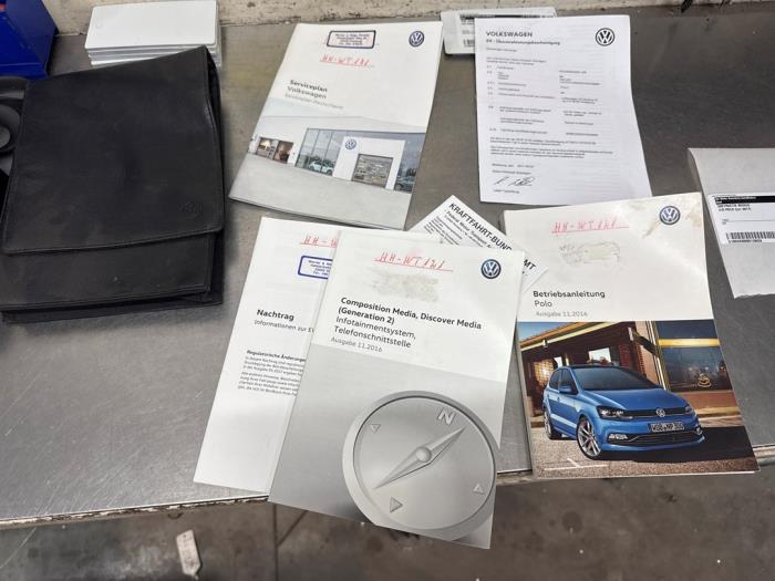 Używane Instrukcja Volkswagen Polo V (6R) 1.2 TSI 16V BlueMotion Technology Cena € 20,00 Procedura marży oferowane przez De Witte Boerderij AutoMotive
