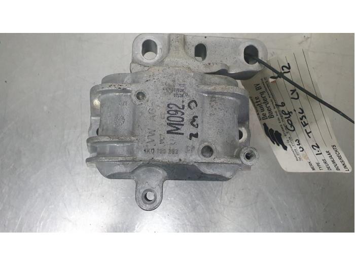 Used Engine mount Volkswagen Golf Price € 15,00 Margin scheme offered by De Witte Boerderij AutoMotive