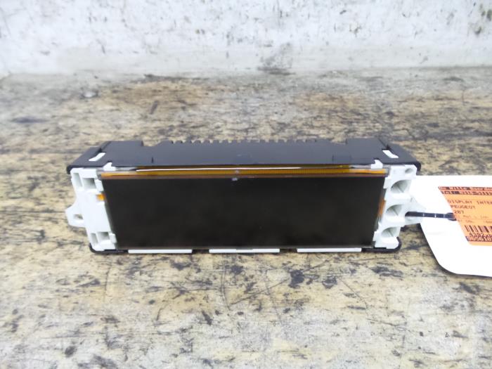 Begagnade Innerdisplay Peugeot 207/207+ (WA/WC/WM) 1.6 HDi 16V Pris € 15,00 Marginaltabell erbjuds av De Witte Boerderij AutoMotive