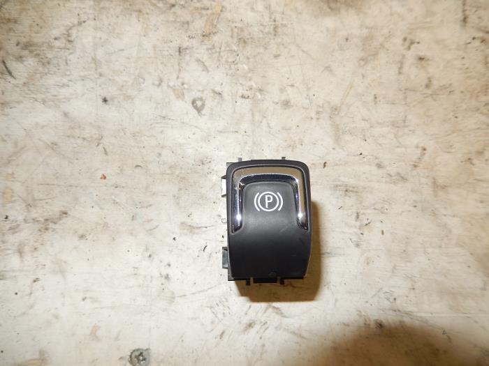 Gebrauchte Handbremse Schalter Opel Astra J (PC6/PD6/PE6/PF6) 1.3 CDTI 16V EcoFlex Preis € 10,00 Margenregelung angeboten von De Witte Boerderij AutoMotive