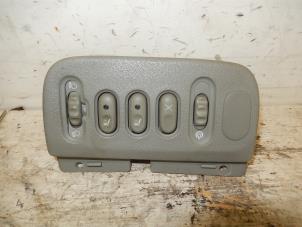 Used Seat heating switch Renault Scénic I (JA) 2.0 16V RX4 Price on request offered by De Witte Boerderij B.V.
