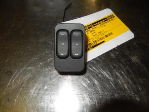 Used Multi-functional window switch Opel Corsa C (F08/68) 1.0 12V Price on request offered by De Witte Boerderij B.V.