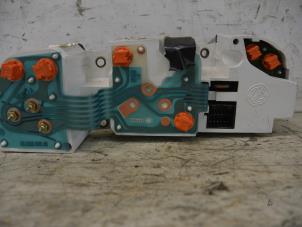 Innerdisplay från en Alfa Romeo 156 (932) 1.9 JTD 2004