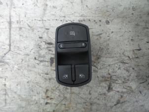 Used Multi-functional window switch Ford Mondeo I Wagon 2.0i 16V (U9) Price on request offered by De Witte Boerderij B.V.