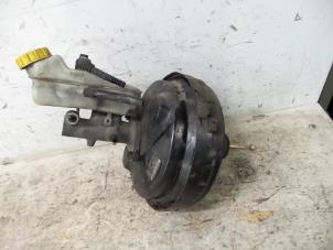 Usagé Servo frein Volkswagen Transporter T5 1.9 TDi Prix € 75,00 Règlement à la marge proposé par De Witte Boerderij AutoMotive