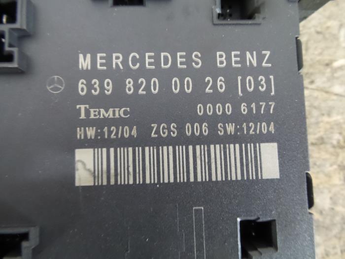 Módulo de confort de un Mercedes-Benz Viano (639) 2.2 CDI 16V 2008