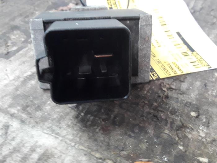 Glow plug relay Renault Kangoo Express 1.5 dCi 80 770015078