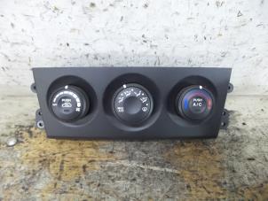Used Heater control panel Kia Sorento I (JC) 2.5 CRDi 16V VGT Price € 100,00 Margin scheme offered by De Witte Boerderij B.V.