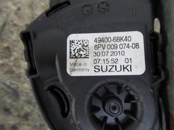 Gasventil Positionssensor van een Suzuki Alto (GF) 1.0 12V 2011