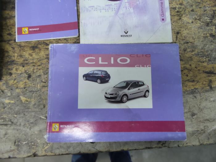Instrukcja z Renault Clio III (BR/CR) 1.5 dCi 85 2005