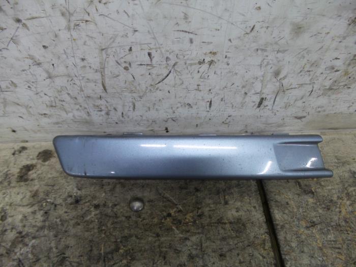Front bumper splitter molding