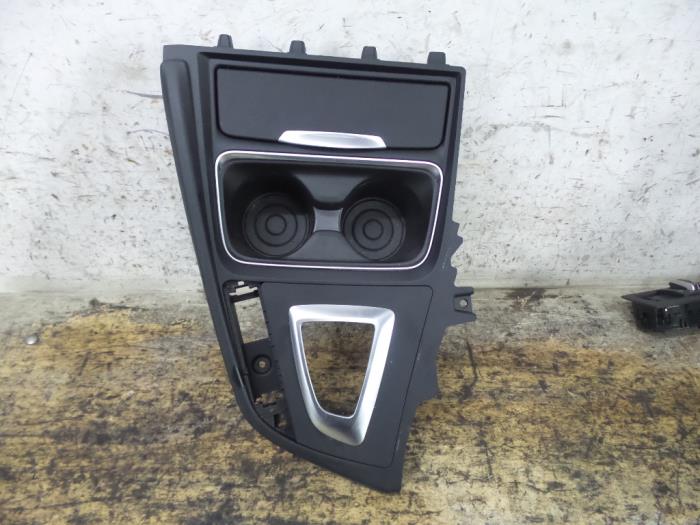 Begagnade Askkopp, fram BMW 4 serie (F32) 430d 3.0 24V Pris € 50,00 Marginaltabell erbjuds av De Witte Boerderij AutoMotive