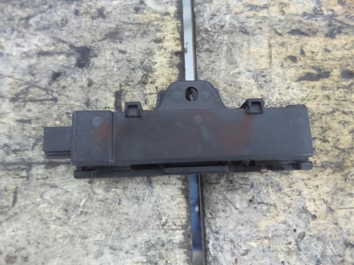 Begagnade Sensor (övriga) BMW 4 serie (F32) 430d 3.0 24V Pris € 15,00 Marginaltabell erbjuds av De Witte Boerderij AutoMotive