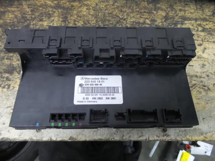 Used Body control computer Mercedes C-Klasse Price € 100,00 Margin scheme offered by De Witte Boerderij AutoMotive