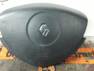 Used Left airbag (steering wheel) Renault Clio II (BB/CB) 1.2 16V Price € 50,00 Margin scheme offered by De Witte Boerderij B.V.