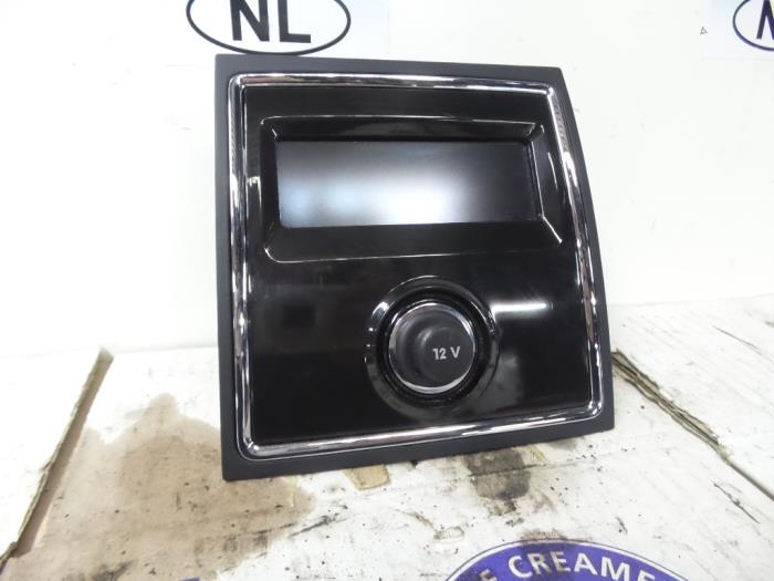 Begagnade Innerdisplay Skoda Superb Pris € 50,00 Marginaltabell erbjuds av De Witte Boerderij AutoMotive