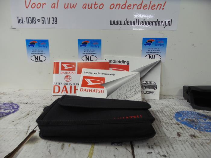 Używane Instrukcja Daihatsu Cuore (L251/271/276) 1.0 12V Cena € 20,00 Procedura marży oferowane przez De Witte Boerderij AutoMotive