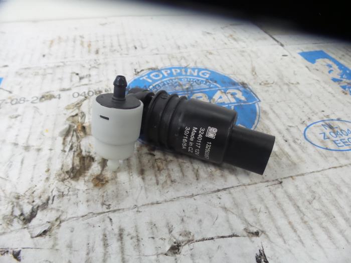 Windscreen washer pump Opel Corsa 13250357