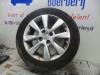 Wheel + tyre from a Hyundai i20, 2008 / 2015 1.2i 16V, Hatchback, Petrol, 1.248cc, 63kW (86pk), FWD, G4LA, 2012-03 / 2015-12, F5P7; F5P8 2013