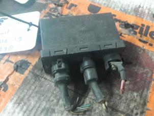 Used Glow plug relay Renault Express/Rapid/Extra 1.9 D Price € 25,00 Margin scheme offered by De Witte Boerderij B.V.