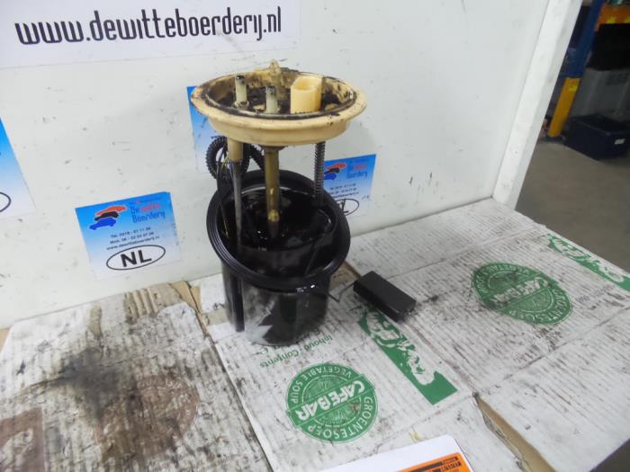 Usagé Pompe à carburant Seat Leon Prix € 75,00 Règlement à la marge proposé par De Witte Boerderij AutoMotive