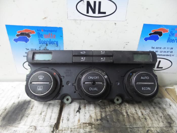 Begagnade Klimatpanel Volkswagen Passat (3C2) 2.0 TDI 16V 170 Pris € 35,00 Marginaltabell erbjuds av De Witte Boerderij AutoMotive