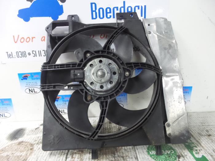 Używane Silnik wentylatora Peugeot 207/207+ (WA/WC/WM) 1.4 16V VTi Cena € 50,00 Procedura marży oferowane przez De Witte Boerderij AutoMotive