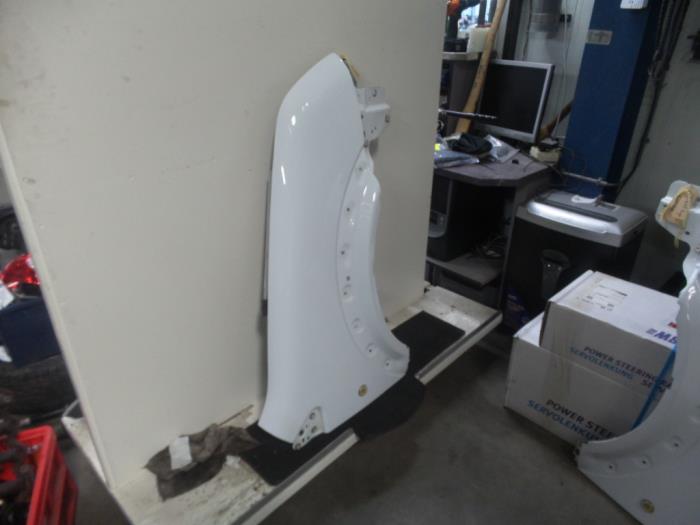 Front wing, right from a Ford Transit Connect  2010