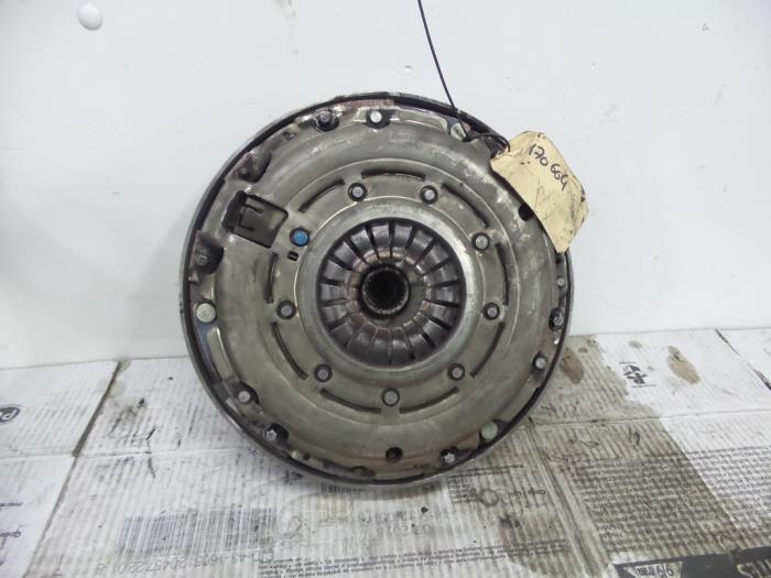 Dual mass flywheels with engine code 2718 stock