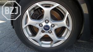 Used Wheel Ford Mondeo Price on request offered by BZJ b.v.
