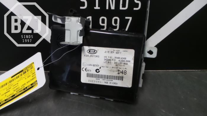 Steuergerät Body Control van een Kia Pro cee'd (JDB3) 1.6 GT 16V 2015