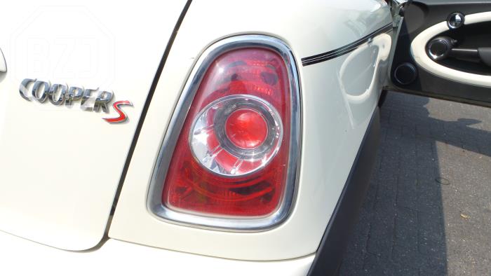 Feu arrière droit d'un MINI Mini (R56) 1.6 16V Cooper S 2014