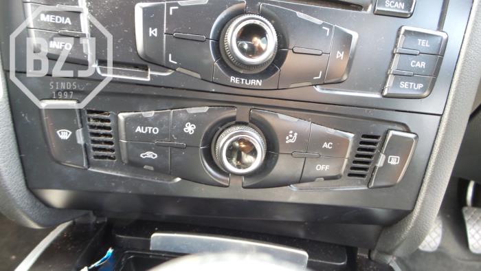 Panel climatronic z Audi A5 2009