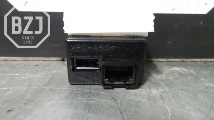Connexion USB d'un Kia Sportage (QL) 1.6 GDI 16V 4x2 2016