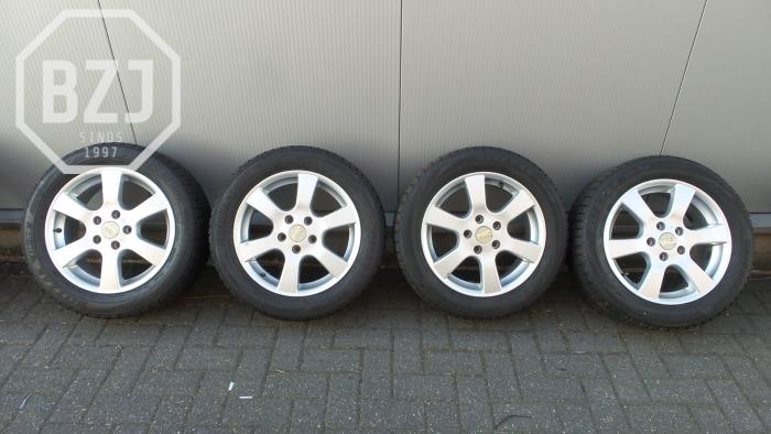 Opel Vectra - Especificaciones de llantas, neumáticos, PCD, desplazamientos  para cada año y generación
