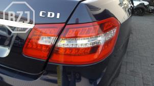 Usagé Feu arrière droit Mercedes E (W212) E-350 CDI BlueEfficiency 3.0 V6 24V Prix sur demande proposé par BZJ b.v.