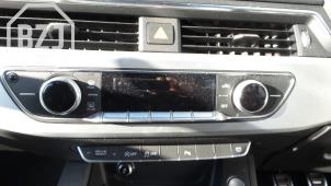 Usagé Panneau climatronic Audi A4 (B9) 2.0 TDI Ultra 16V Prix sur demande proposé par BZJ b.v.