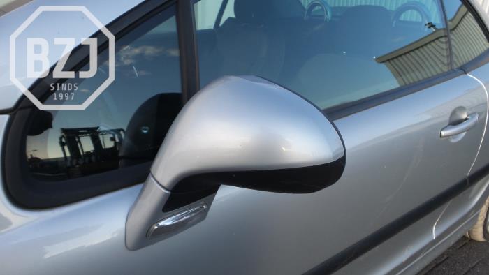 Lusterko zewnetrzne lewe z Peugeot 207 CC (WB)  2009