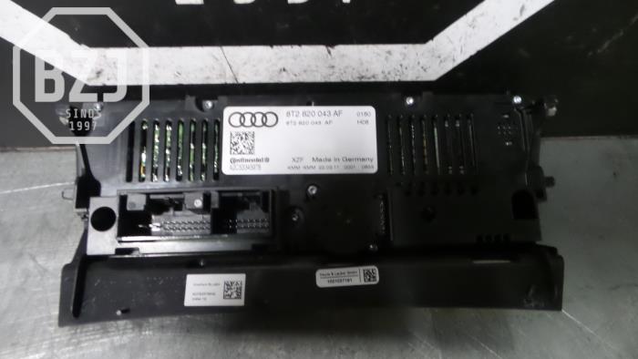 Climatronic panel from a Audi A5 (8T3)  2011