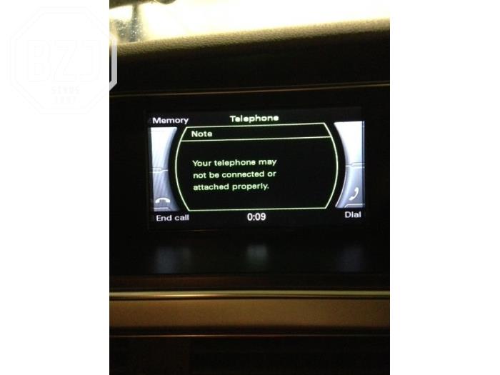 Displays Multi Media Anzeige van een Audi A5 (8T3)  2011
