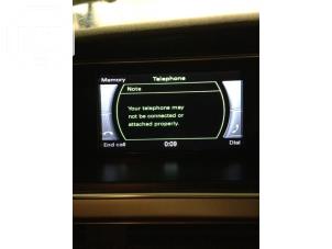 Usagé Display Multimédia unité de réglage Audi A5 (8T3) Prix sur demande proposé par BZJ b.v.