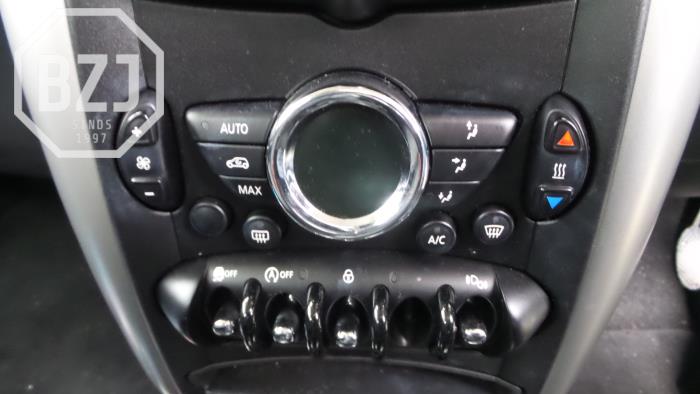Używane Panel climatronic Mini Countryman (R60) 1.6 16V One Cena na żądanie oferowane przez BZJ b.v.