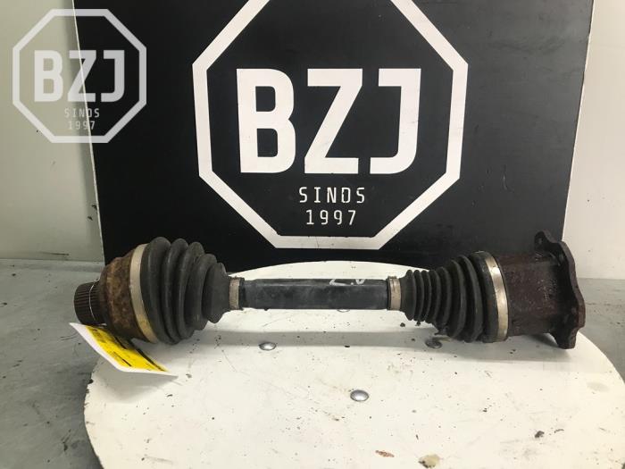 Gebrauchte Antriebswelle links vorne Audi A4 Preis € 75,00 Margenregelung angeboten von BZJ b.v.