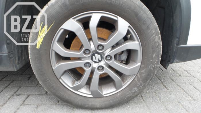 Set of sports wheels from a Suzuki Vitara (LY/MY) 1.6 16V VVT 2017