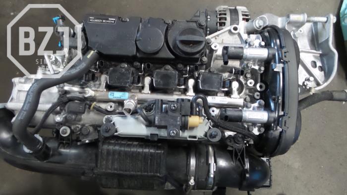 Begagnade Topplock Volvo V40 Pris på förfrågan erbjuds av BZJ b.v.