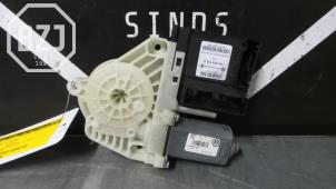 Usagé Moteur de vitre portière Volkswagen Golf Prix sur demande proposé par BZJ b.v.