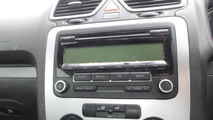 Radio CD player from a Volkswagen Eos 2010